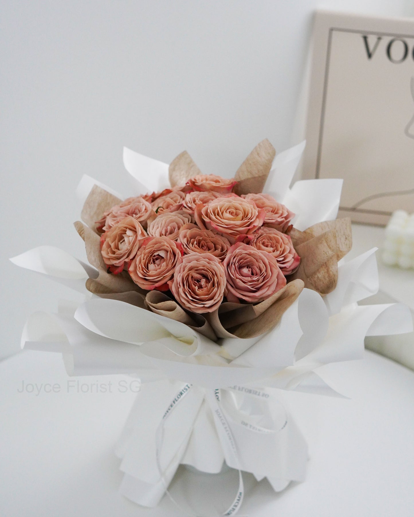 19 Rose Flower Bouquet - Vintage Love