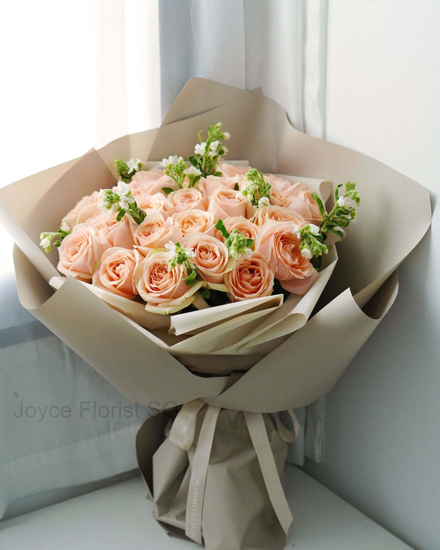 Rose Flower Bouquet - 25 Pearl Avalanche Rose