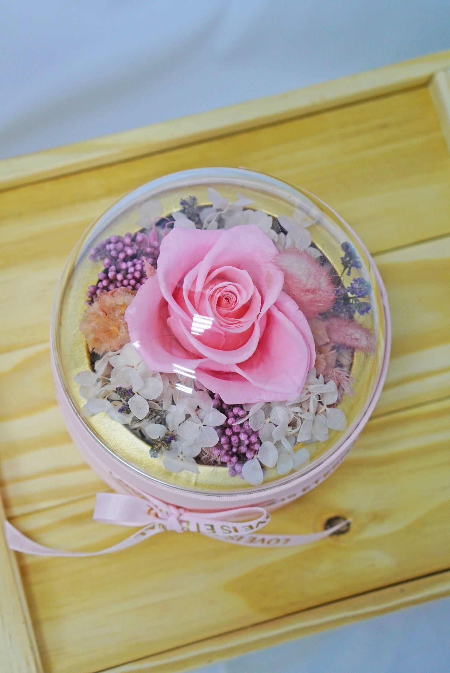 Preserved Rose in Round Dome - Pink Roses