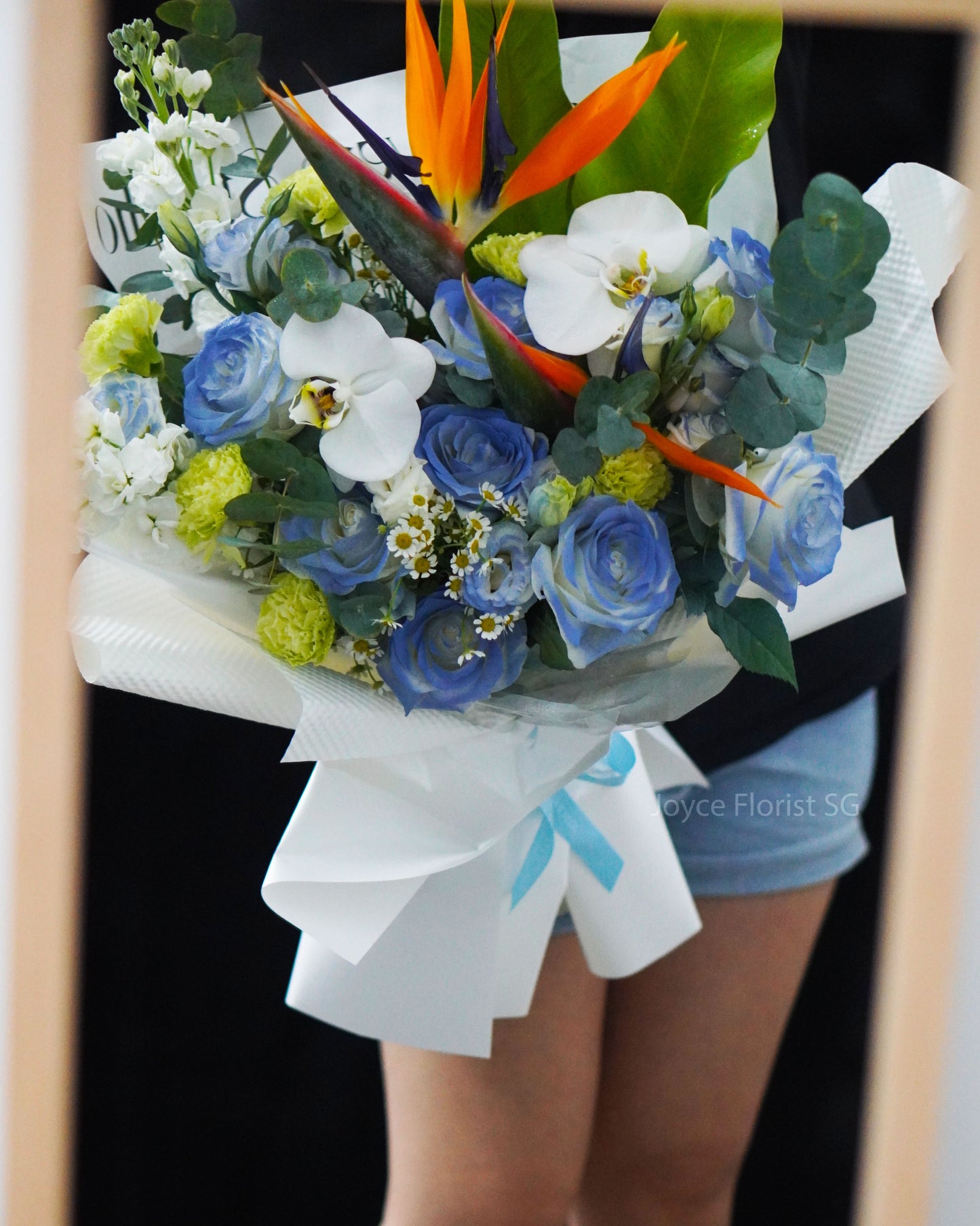Fresh Flower Bouquet - Blue Tint